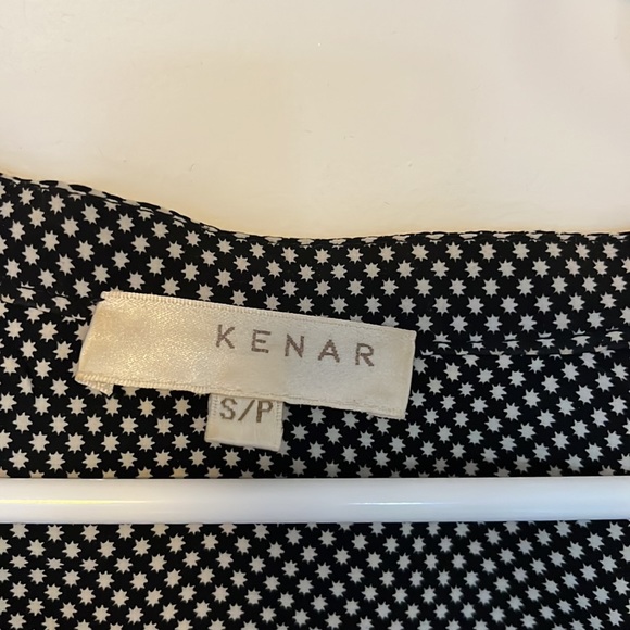 Stylish black and white blouse - Picture 2 of 3